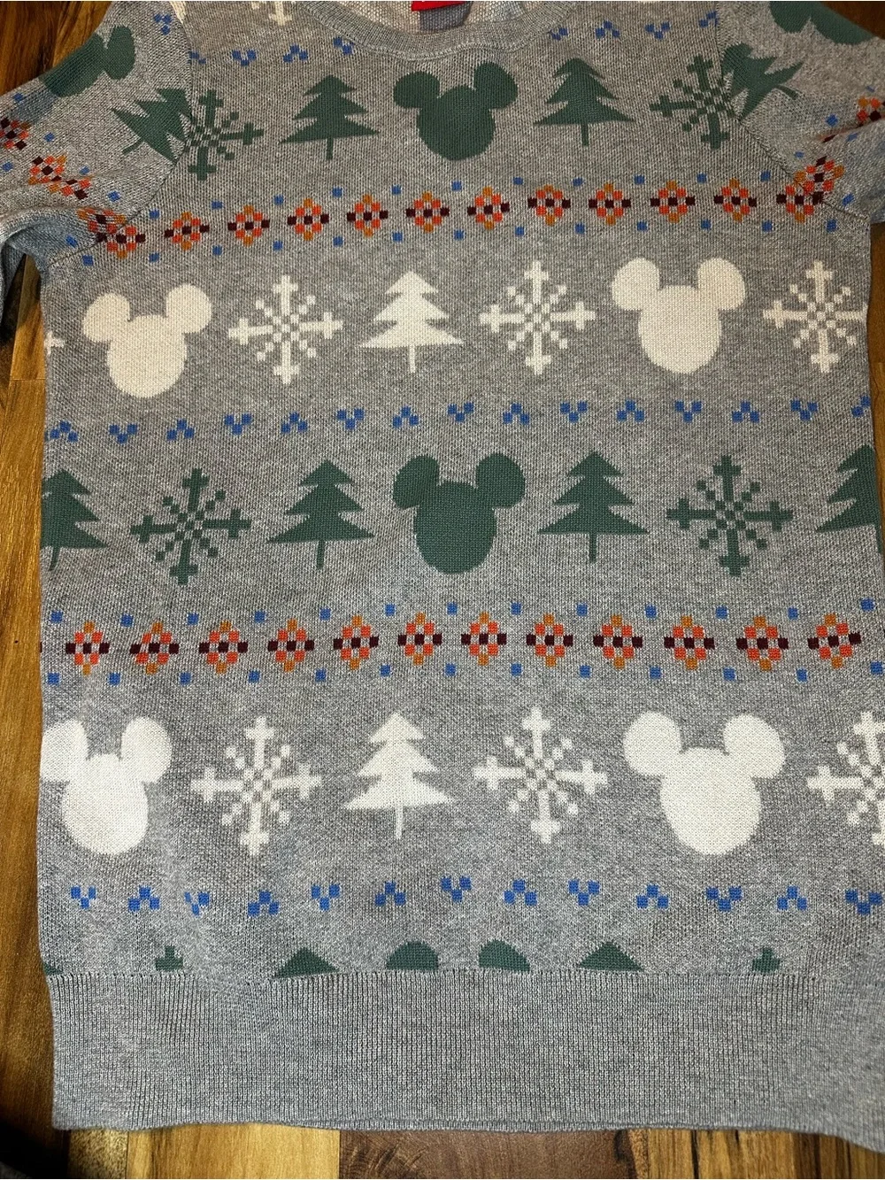 Disney Amazon Essentials Mickey Mouse Fair Isle Christmas Sweater Gray Medium